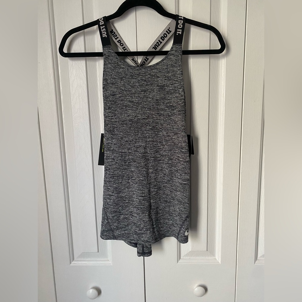 NIKE NWT DRY FIT GREY AND BLACK JUST DO IT TANK TOP - SIZE XL - RUNSA SMALL